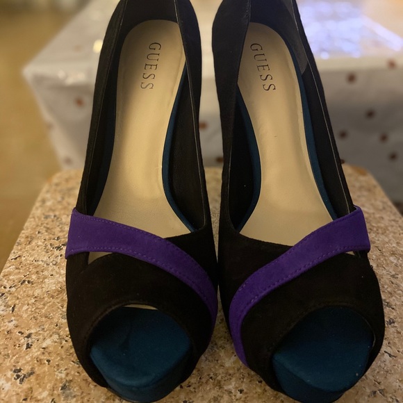 Women, GUESS Isila, multicolor SUEDE heels - Picture 2 of 8